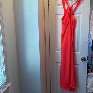 VICI Coral dress with slit in the middle